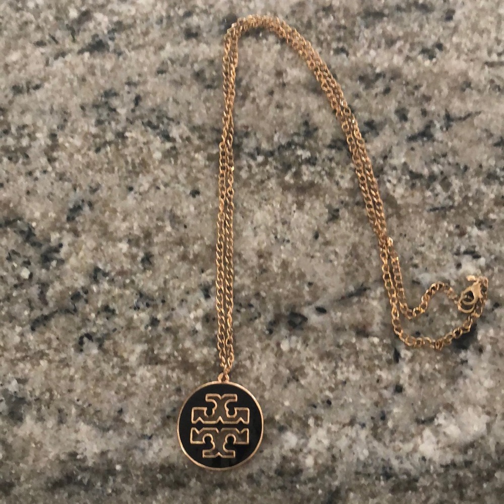 Gold necklace never used
